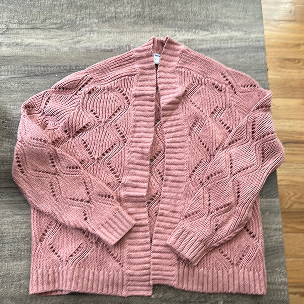 Old Navy Pink crocheted open front cardigan- size small- EUC!